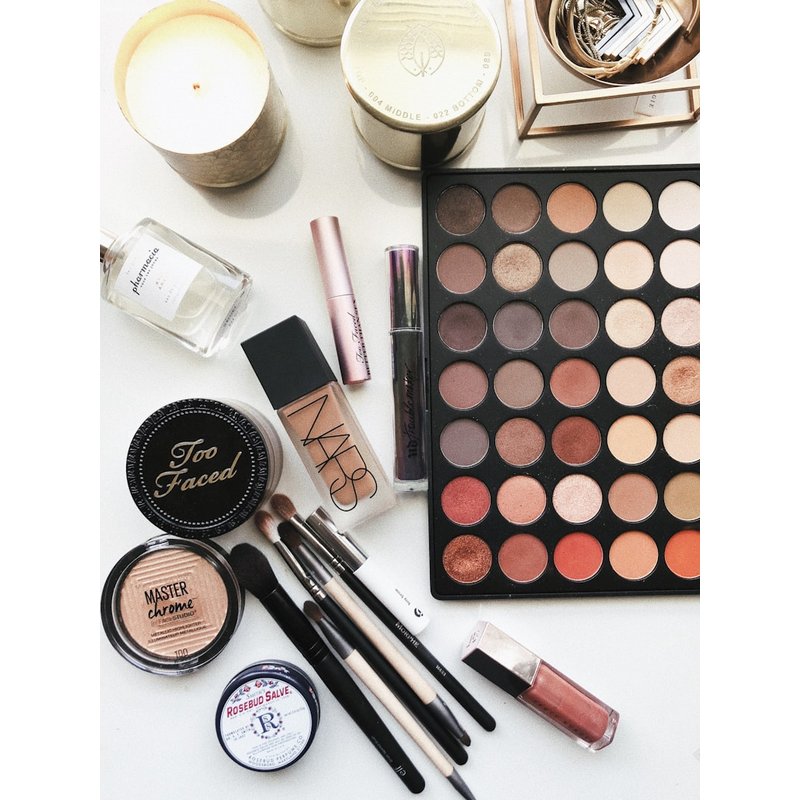 Best 35 Color Eyeshadow Palette - Professional Matte & Shimmer Makeup